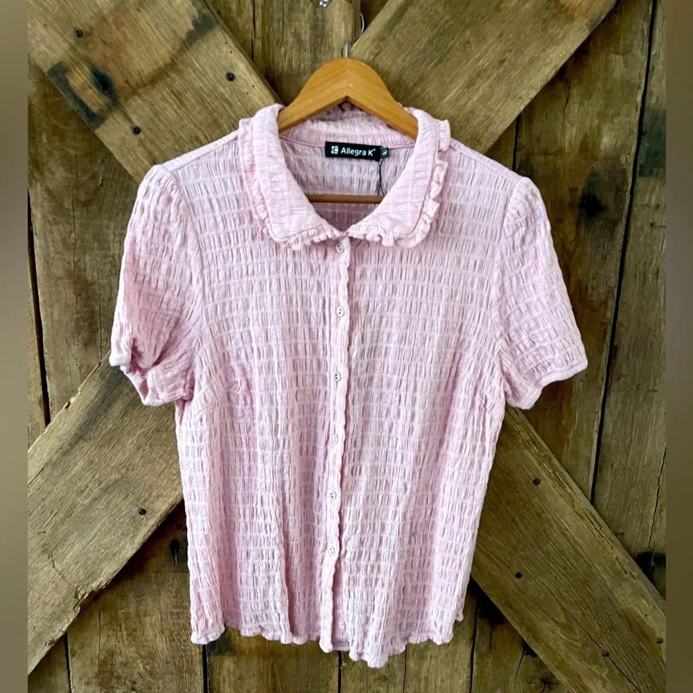 PINK BUTTON DOWN SHORT SLEEVE PETER PAN COLLAR SHIRT - Picture 1 of 5